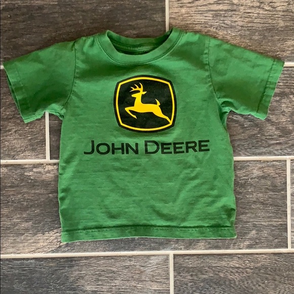 2T John Deere short sleeve